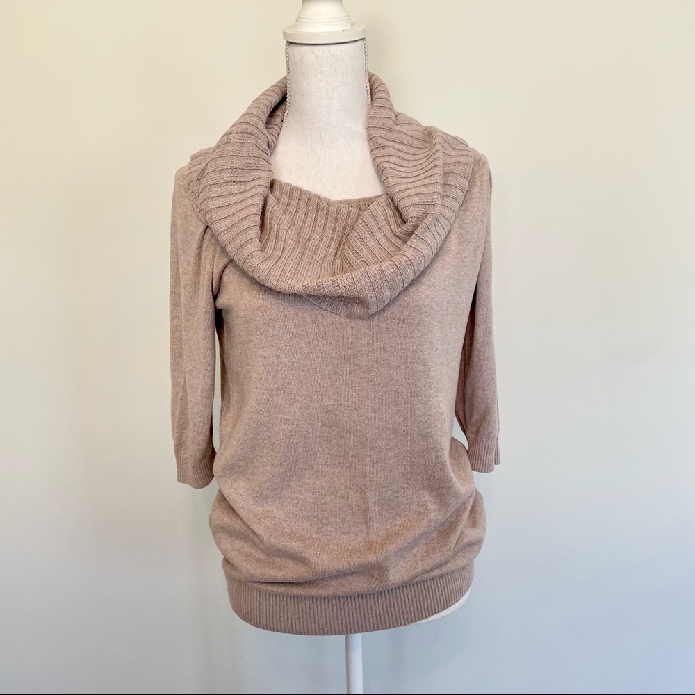 Express Sweater - Picture 2 of 7